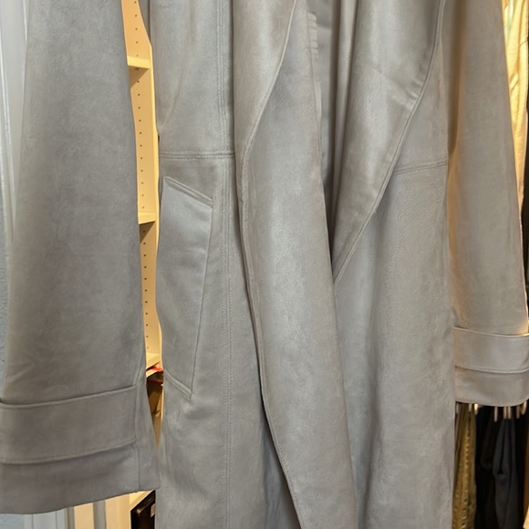 Trench Coat - Made For You! - Picture 2 of 3